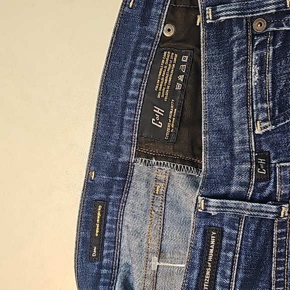 Citizens of Humanity Cropped Straight Leg Jeans - Picture 4 of 8